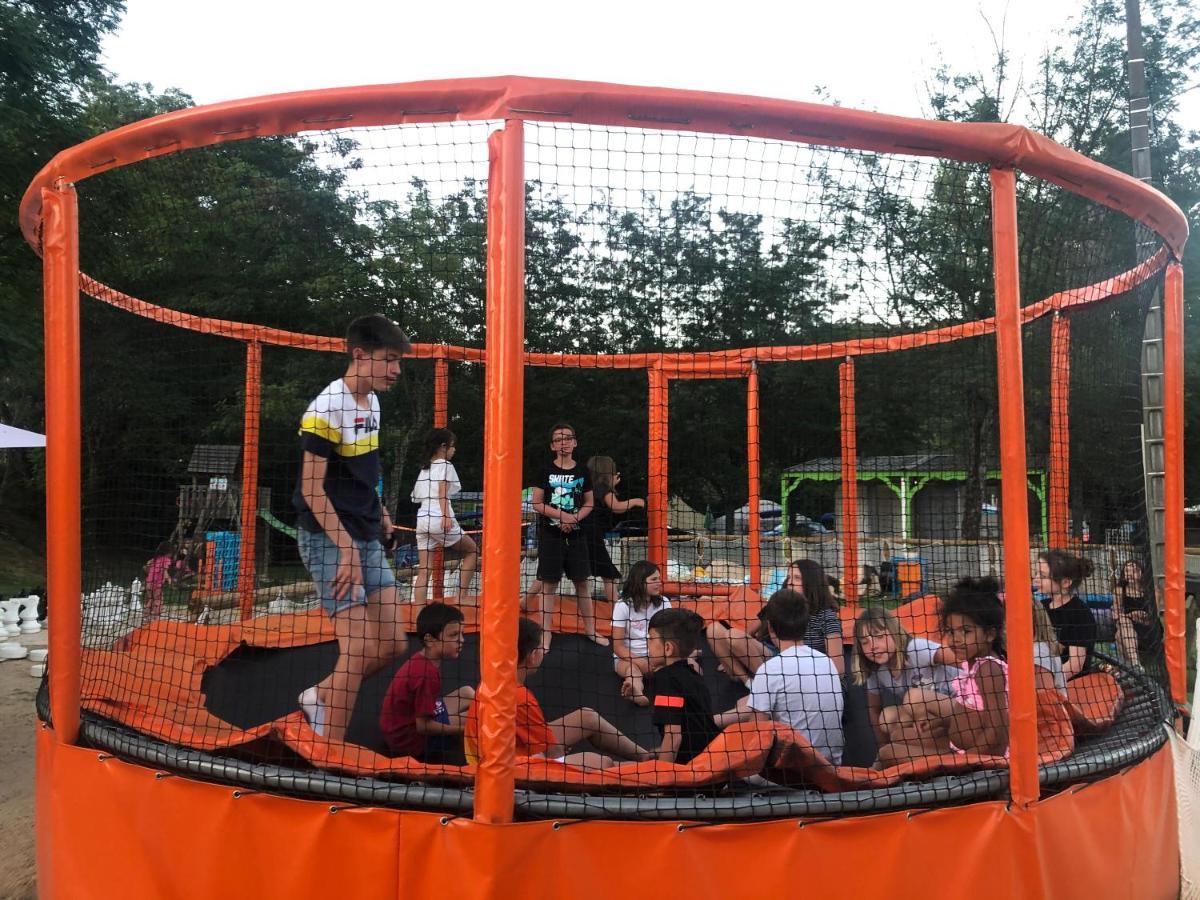 Camping Paradis Family Des Issoux Lalevade-dʼArdèche Dış mekan fotoğraf