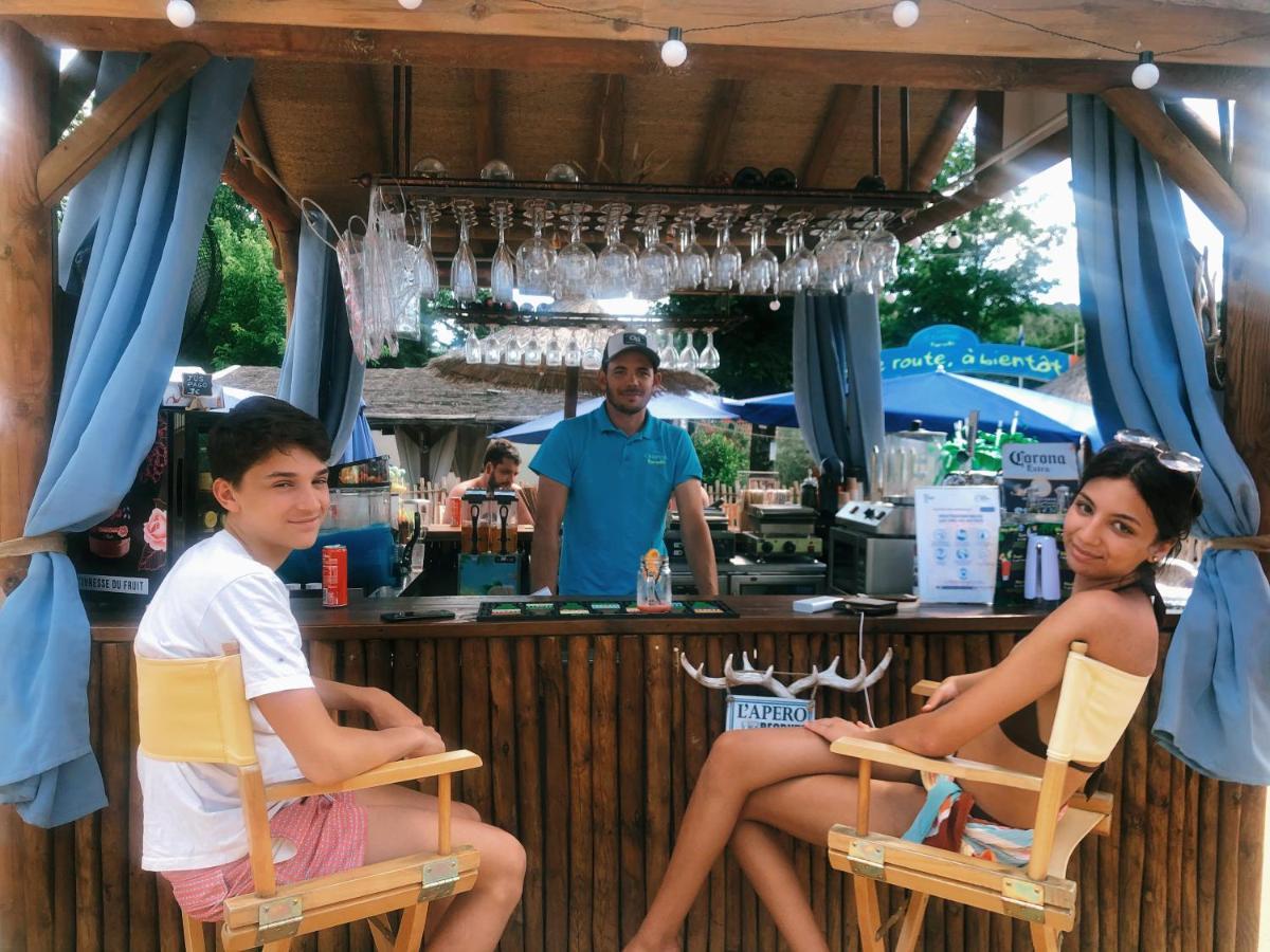 Camping Paradis Family Des Issoux Lalevade-dʼArdèche Dış mekan fotoğraf